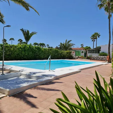 Club 14 Yumbo Luxury Villa