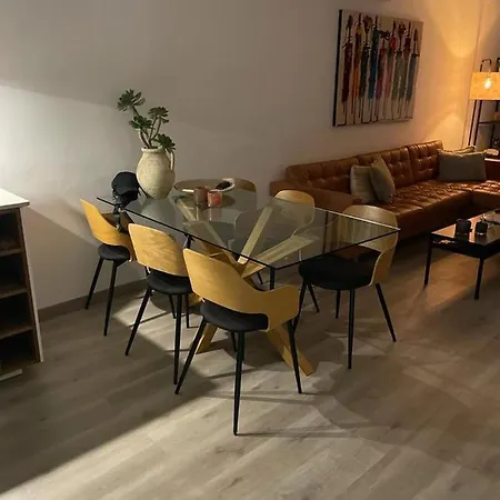 Club 14 Yumbo Luxury * بلايا ديل إنغلز